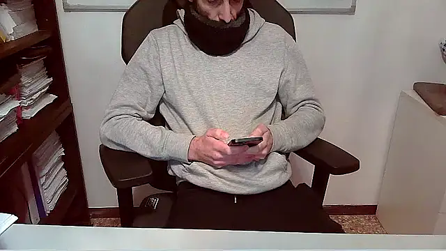 topg84 online show from November 28, 2025, 5:59 pm