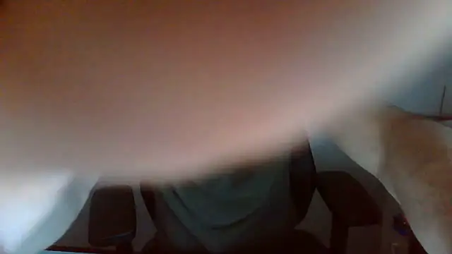 Snapshot of topg84 chatting on June 15, 2026, 5:37 pm topg84 online show from June 15, 2026, 5:37 pm