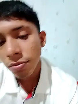 Snapshot of TM-ELIOTH-69 chatting on October 19, 2025, 10:32 pm TM-ELIOTH-69 online show from October 19, 2025, 10:32 pm
