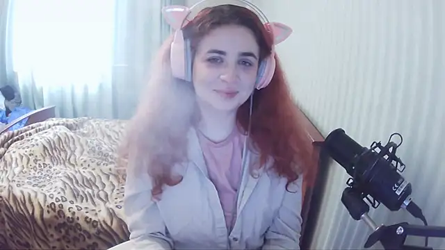 Snapshot of MadamDestiny chatting on October 20, 2025, 9:54 am MadamDestiny online show from October 20, 2025, 9:54 am