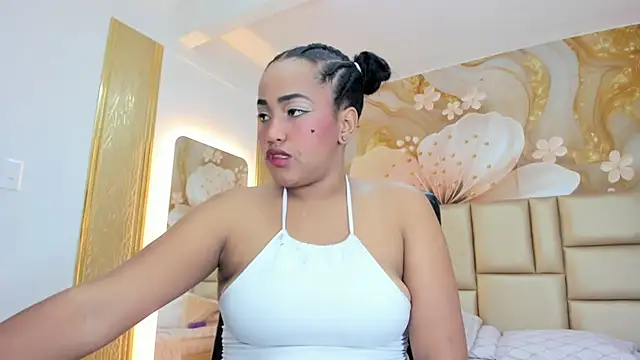 NahomiWalker  online show from December 21, 2025, 7:54 pm