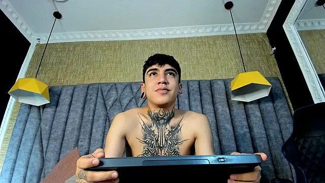 SantiOlsen online show from October 21, 2025, 11:44 am