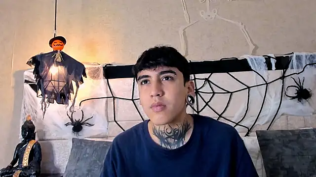 SantiOlsen online show from October 24, 2025, 11:39 am