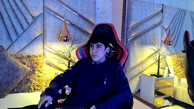 SantiOlsen online show from November 19, 2025, 12:05 pm