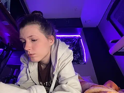 Snapshot of Thedeepwebcutie chatting on May 1, 2026, 8:08 am Thedeepwebcutie online show from May 1, 2026, 8:08 am