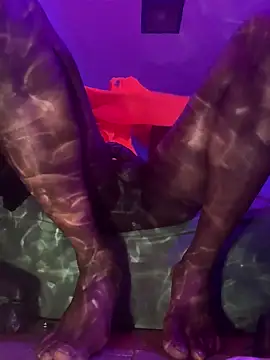 Snapshot of misterincred chatting on March 6, 2026, 2:08 am misterincred online show from March 6, 2026, 2:08 am