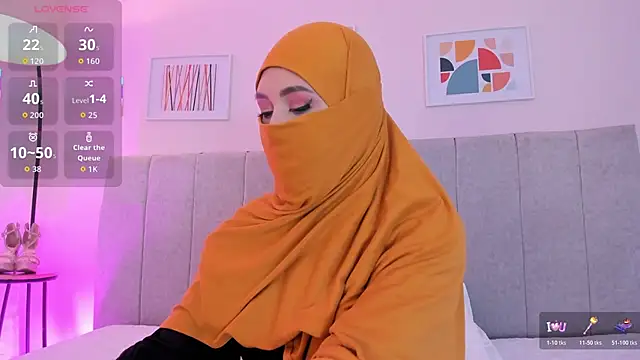 fatiima  online show from November 19, 2025, 7:25 pm