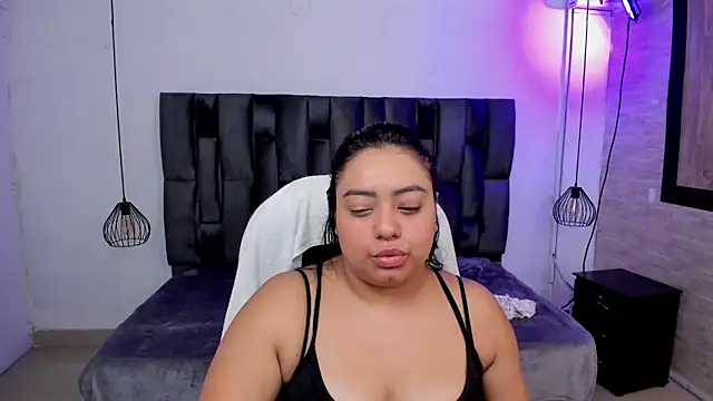 Snapshot of adhara_lune1 chatting on October 22, 2025, 1:44 pm adhara lune1 online show from October 22, 2025, 1:44 pm