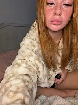 Ellieskyyee1 online show from August 4, 2026, 9:17 pm