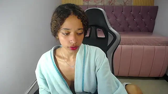 Snapshot of melody11_s chatting on August 6, 2026, 8:16 am melody11 s online show from August 6, 2026, 8:16 am