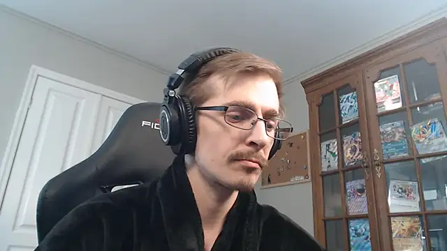 Snapshot of CasuallyCorrupt chatting on December 22, 2025, 5:59 am CasuallyCorrupt online show from December 22, 2025, 5:59 am