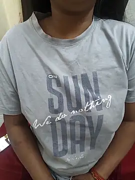 hot richa online show from December 20, 2025, 6:31 am