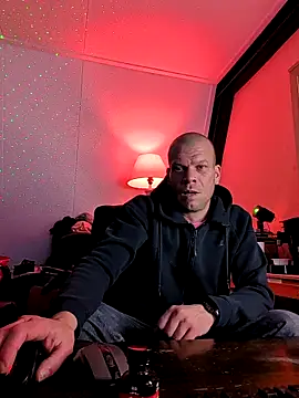 Kinky Play1 online show from January 6, 2026, 8:45 pm