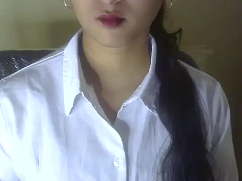 shimz  online show from December 3, 2025, 6:54 am