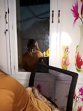 Fish yellow online show from November 13, 2025, 7:24 pm