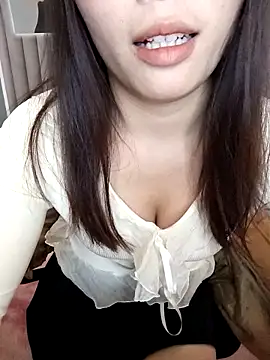 Fish yellow online show from November 25, 2025, 2:22 am