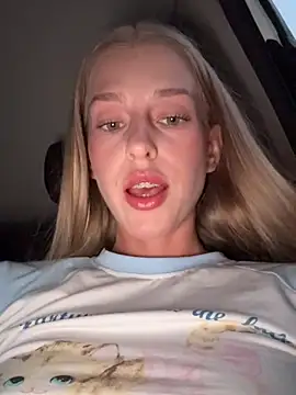 Snapshot of kira_mia chatting on March 1, 2026, 3:14 pm kira mia online show from March 1, 2026, 3:14 pm