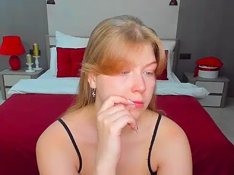 Snapshot of Stella_Light chatting on November 12, 2025, 4:13 am Stella Light online show from November 12, 2025, 4:13 am