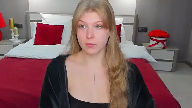 Snapshot of Stella_Light chatting on December 1, 2025, 4:06 am Stella Light online show from December 1, 2025, 4:06 am