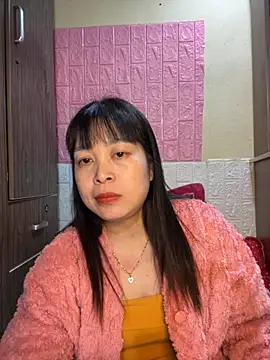 Butterfly kee online show from November 19, 2025, 2:28 pm