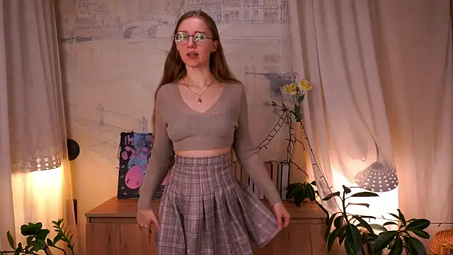 ArianaSweazy online show from November 18, 2025, 2:43 pm