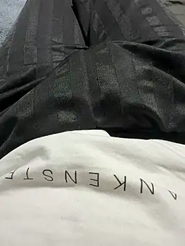 Snapshot of jpwwpmpeg chatting on February 14, 2026, 2:14 pm jpwwpmpeg online show from February 14, 2026, 2:14 pm