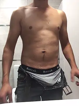 Snapshot of Axe-man_44 chatting on October 30, 2025, 1:56 pm Axe-man 44 online show from October 30, 2025, 1:56 pm