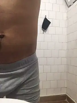 Snapshot of Axe-man_44 chatting on November 4, 2025, 3:33 pm Axe-man 44 online show from November 4, 2025, 3:33 pm