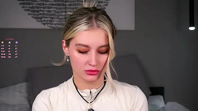 Snapshot of buvei chatting on January 18, 2026, 12:31 pm buvei online show from January 18, 2026, 12:31 pm