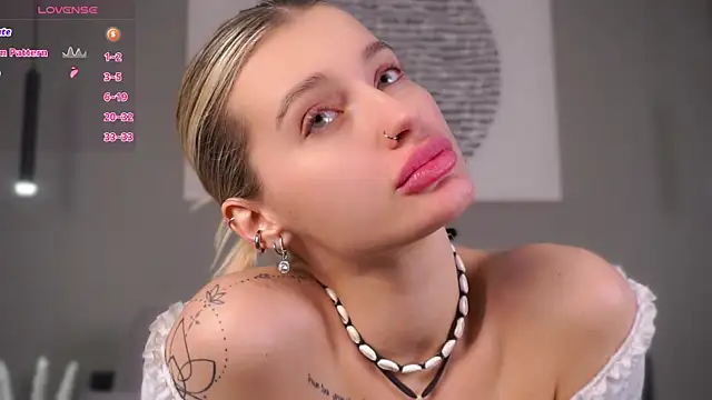 Snapshot of buvei chatting on February 12, 2026, 1:17 pm buvei online show from February 12, 2026, 1:17 pm