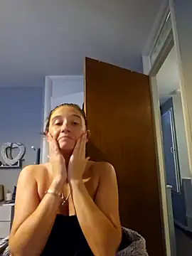 Snapshot of SashaBabyxx chatting on November 25, 2025, 7:41 am SashaBabyxx online show from November 25, 2025, 7:41 am