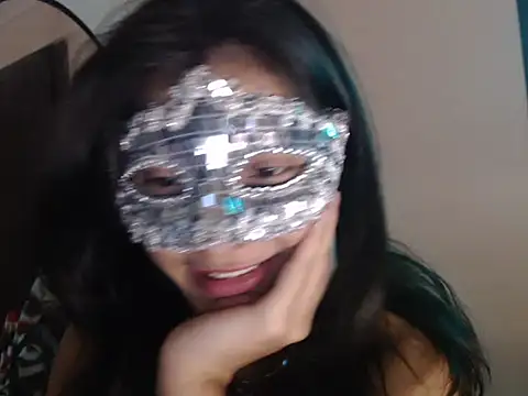 Hottie hania online show from December 3, 2025, 6:39 pm