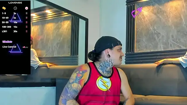 Snapshot of _AlecLawrence chatting on December 5, 2025, 1:09 pm AlecLawrence online show from December 5, 2025, 1:09 pm