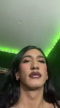 Snapshot of NikitaDragunXXX chatting on November 9, 2025, 6:44 am NikitaDragunXXX online show from November 9, 2025, 6:44 am