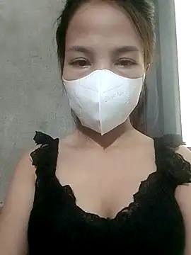 Snapshot of Lylylove68 chatting on October 20, 2025, 5:52 am Lylylove68 online show from October 20, 2025, 5:52 am