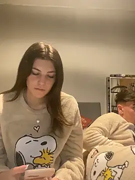 Brunnettebabe007 online show from November 7, 2025, 2:22 am