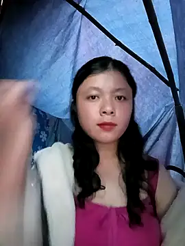 lisa-bae00 online show from November 12, 2025, 10:04 am