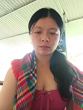 lisa-bae00 online show from April 10, 2026, 2:17 am