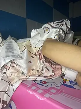 Snapshot of Candy_111 chatting on October 24, 2025, 5:48 am Candy 111 online show from October 24, 2025, 5:48 am