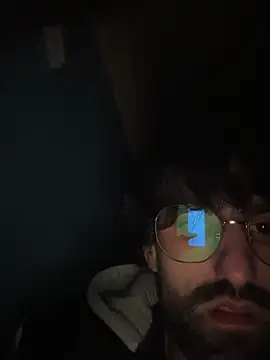 Snapshot of Paapii1098 chatting on November 4, 2025, 2:21 am Paapii1098 online show from November 4, 2025, 2:21 am