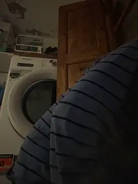 Snapshot of Paapii1098 chatting on November 8, 2025, 3:29 am Paapii1098 online show from November 8, 2025, 3:29 am