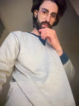 Snapshot of Paapii1098 chatting on February 16, 2026, 11:56 pm Paapii1098 online show from February 16, 2026, 11:56 pm