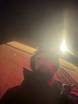 Snapshot of Paapii1098 chatting on February 27, 2026, 9:15 pm Paapii1098 online show from February 27, 2026, 9:15 pm