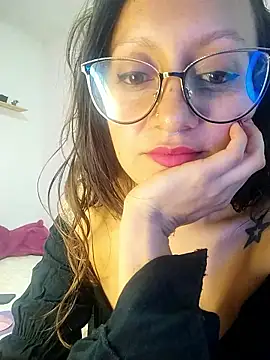 Pinkvixen69 online show from January 13, 2026, 7:08 pm