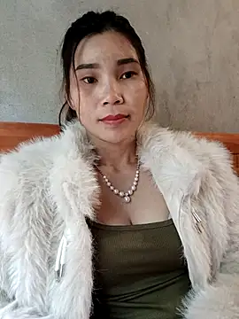 Bear bear0 online show from November 20, 2025, 12:55 am