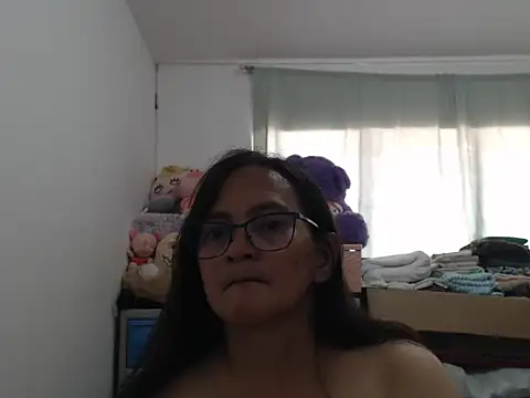 Snapshot of Kinkybela2025 chatting on October 26, 2025, 5:46 am Kinkybela2025 online show from October 26, 2025, 5:46 am