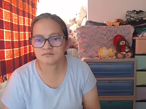 Kinkybela2025 online show from February 18, 2026, 12:17 am