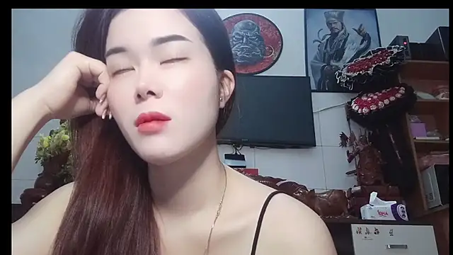 Snapshot of Family-Lovee chatting on March 7, 2026, 9:01 pm Family-Lovee online show from March 7, 2026, 9:01 pm
