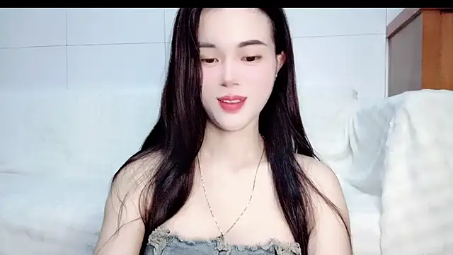 Family-Lovee online show from July 14, 2026, 6:46 pm