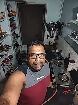 Snapshot of Siranjeevishiva chatting on December 2, 2025, 6:58 pm Siranjeevishiva online show from December 2, 2025, 6:58 pm